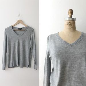 Banana Republic gray pullover sweater